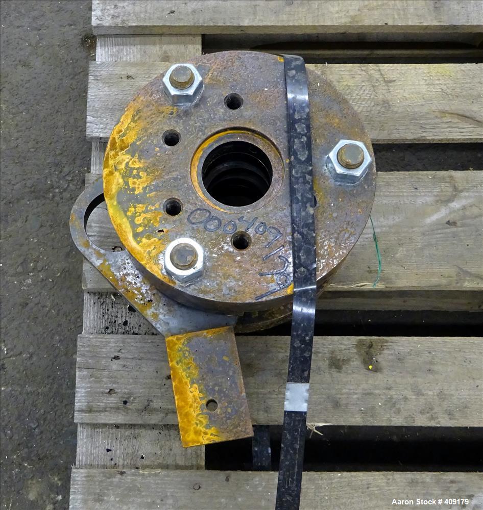Used Manual Screen Changer, Approximate 2-1/2" diameter. Missing handle.