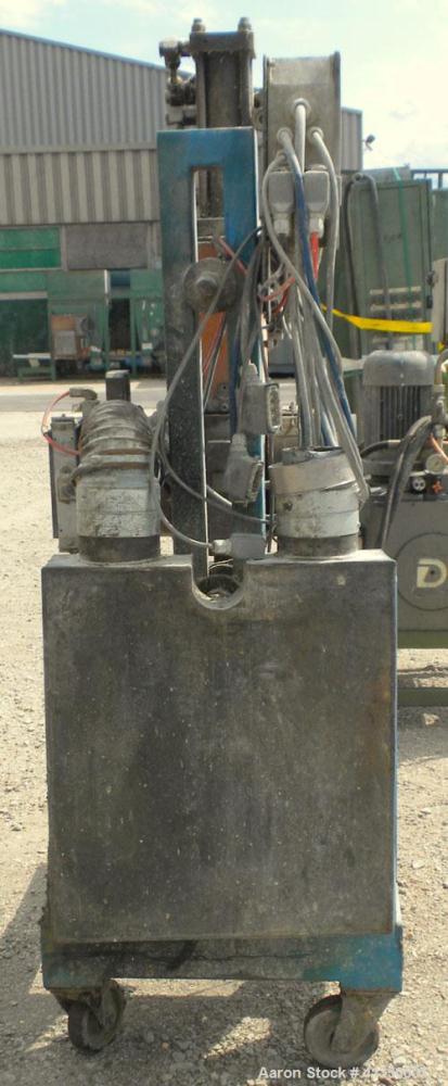 Used 6'' Hydraulic Screen Changer. Last used on an approximate 63 mm twin screw extruder. Includes a 7.5 kW, 3/50/220/380 volt, 1450 rpm hydraulic power pack. Screen changer mounted on a carbon steel...