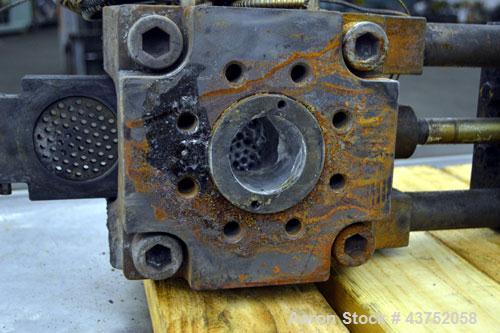 Used 2-1/2" Diameter Hydraulic Screen Changer