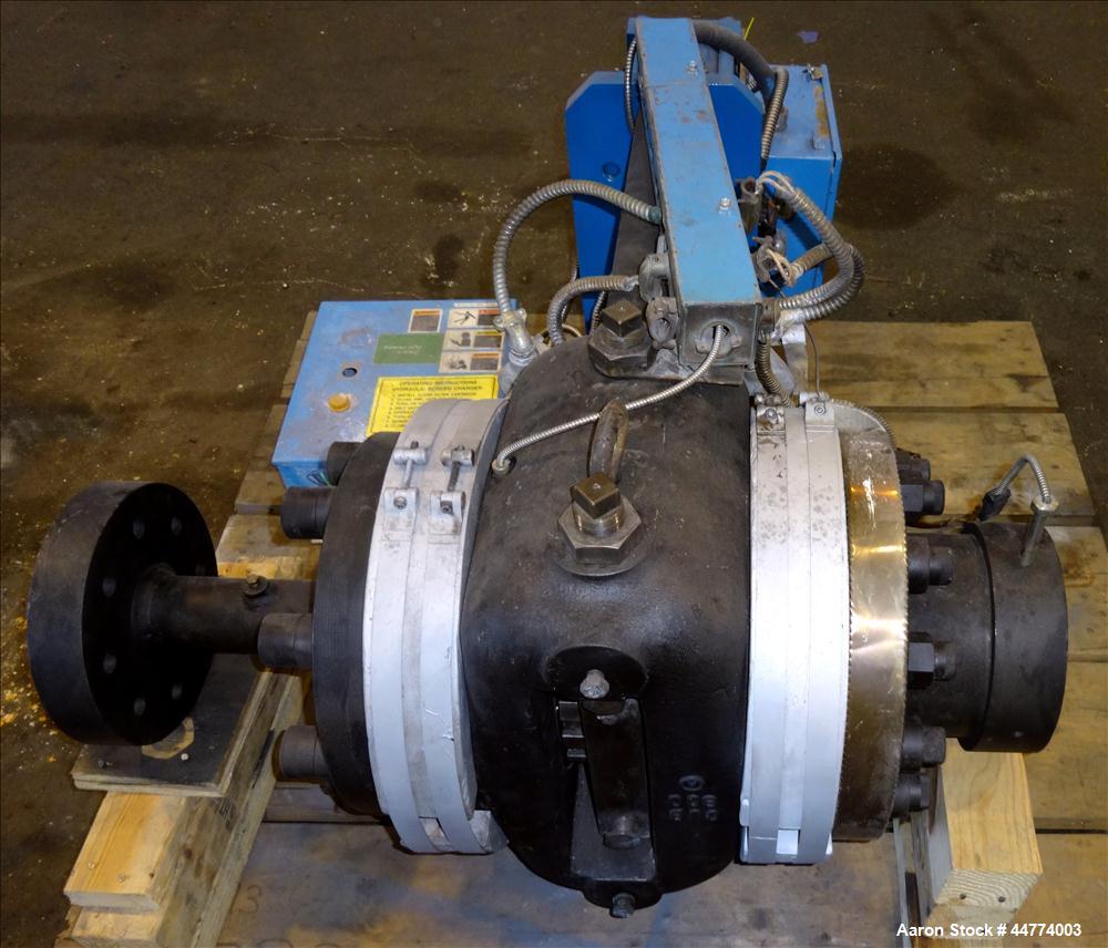 Used Beringer 8" (200mm) Hydraulic Screen Changer, Model 203. Includes Beringer Hydraulic Power unit, model HP-5.0. serial # 84999. Includes control panel.