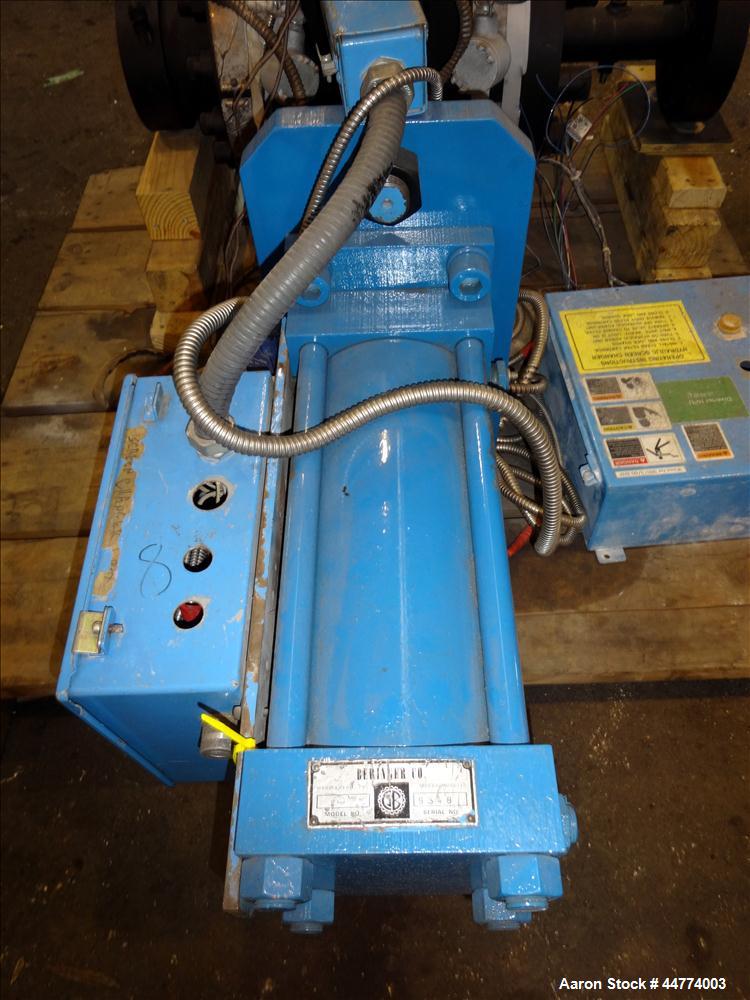 Used Beringer 8" (200mm) Hydraulic Screen Changer, Model 203. Includes Beringer Hydraulic Power unit, model HP-5.0. serial # 84999. Includes control panel.