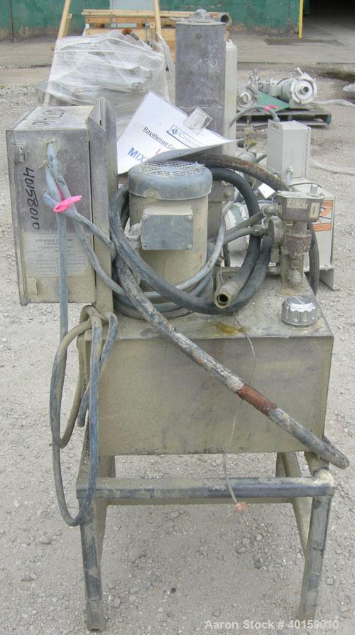 Used- Beringer 4.5' Hydraulic Screen Changer, Model 4UL