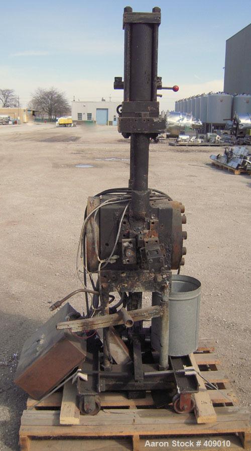 Used Beringer 6" Hydraulic Screen Changer