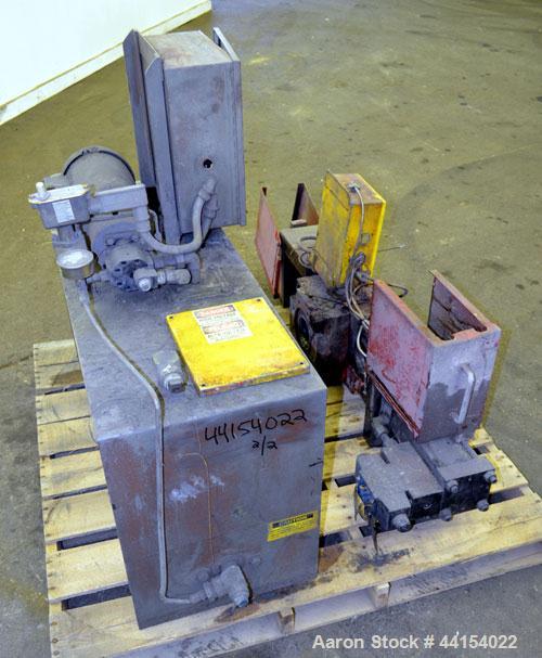 Used- Beringer 3-1/2" Diameter Hydraulic Screen Changer. Includes a model HP NVL power pack, serial# 76142.  Driven by a 2hp...