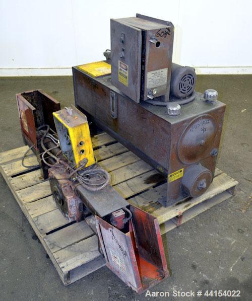 Used Beringer 3-1/2" Diameter Hydraulic Screen Changer. Includes a model HP NVL power pack, serial# 76142.  Driven by a 2hp, 3/60/208-230/460 volt, 1725 rpm motor.