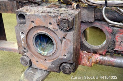 Used Beringer 3-1/2" Diameter Hydraulic Screen Changer. Includes a model HP NVL power pack, serial# 76142.  Driven by a 2hp, 3/60/208-230/460 volt, 1725 rpm motor.