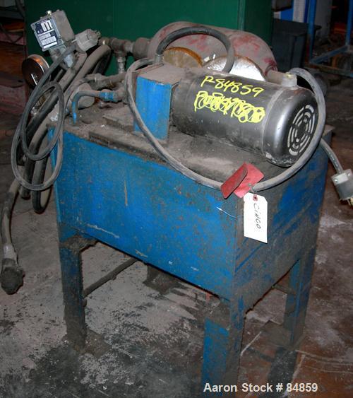Used Beringer Hydraulic Screen Changer, 6". Includes a 3 HP powerpack.