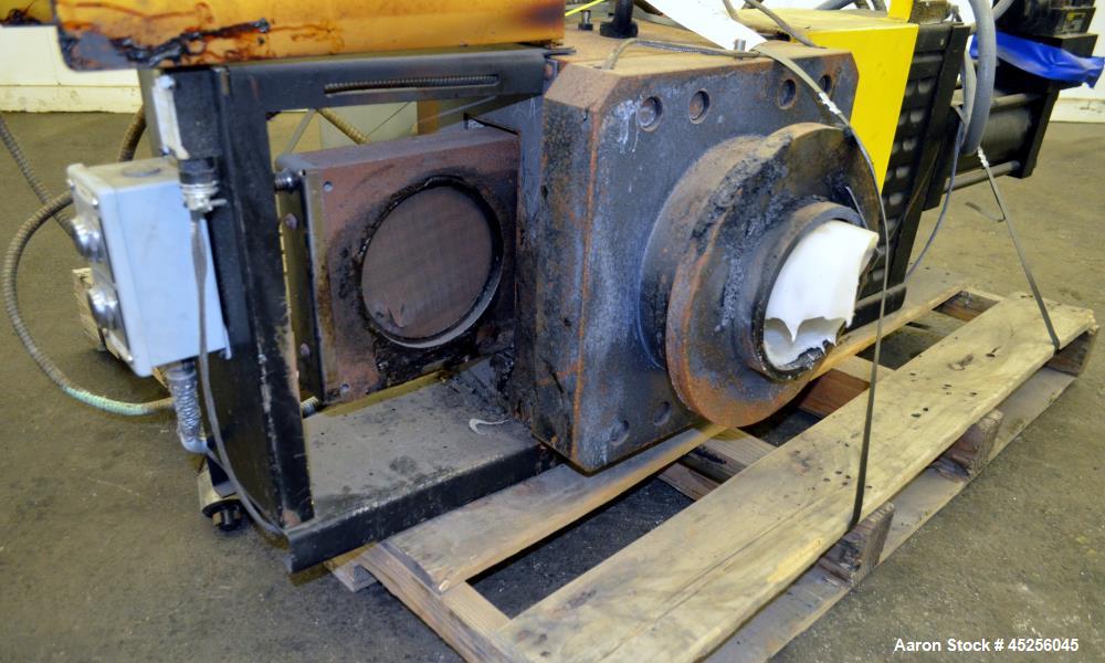 Used Dynisco Xaloy 6" Hydraulic Screen Changer, Model EH-60. Includes a 2hp power pack. Serial# EH60773.