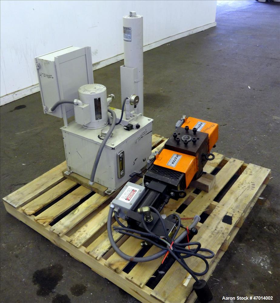 Used Entek 2-1/2" Hydraulic Screen Changer, Model HSC-25M.