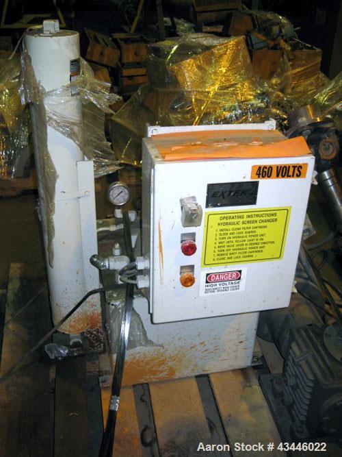 Used Entek 2-1/2" Hydraulic Screen Changer, Model HSC-25M. Dual breaker plates. Includes a 2hp, 230/460 volt hydraulic unit.