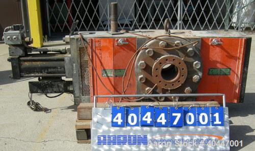 Used Extek model HSC-1000 hydraulically operated 10" screen changer. Slide plate design. Includes breaker plate. Also includes hydraulic power unit, dual accumulator, 5hp tank mounted motor.
