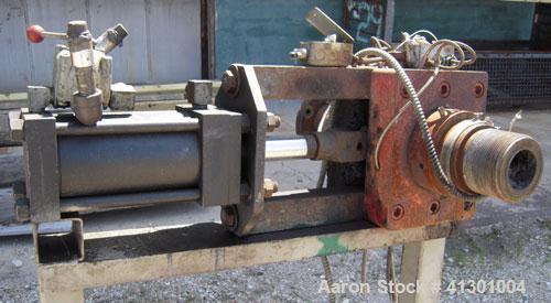 Used Approximate 3" Hydraulic Screen Changer.  Mounted on a carbon steel frame with casters.  Requires a screen holder and power pack.