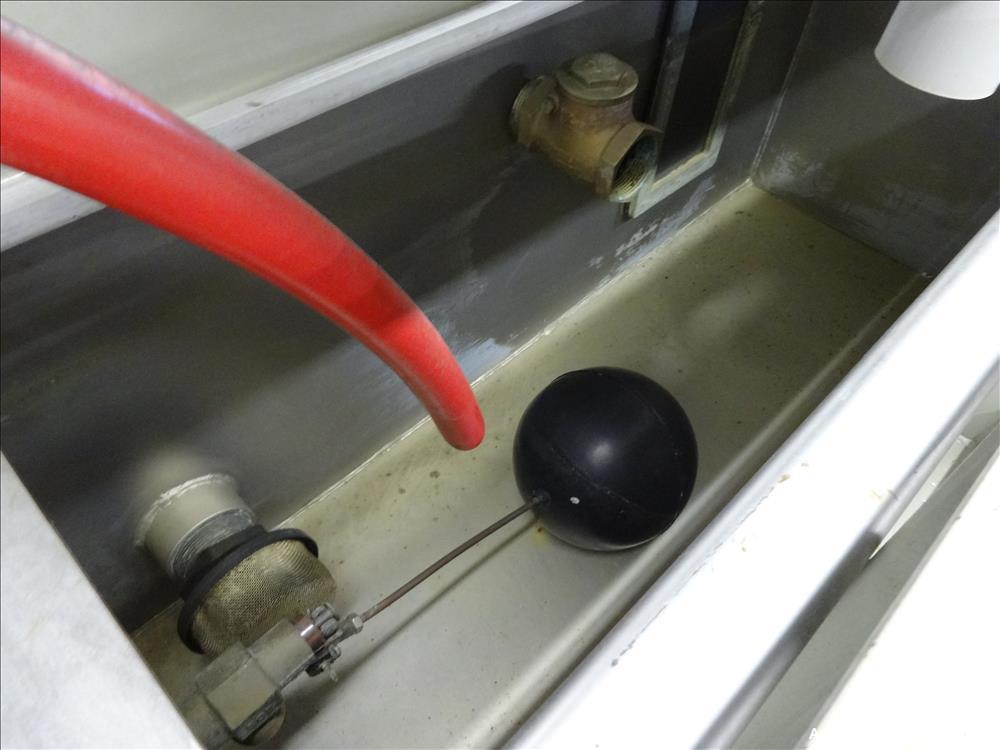 Used Coniar Model MT104-10-3 Vacuum Sizing Tank