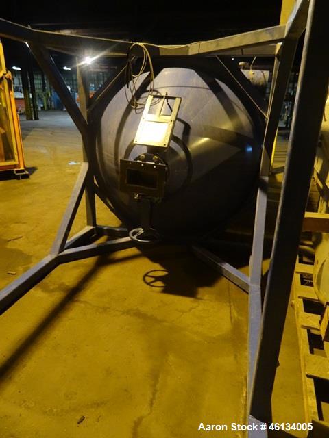 Used Novatec Dual Desiccant Hopper Dryer, Model MPC-1500. Dual desiccant beds, capacity up to 1500 CFM, electrically heated, with dual fines collectors, 10 hp circulation blower, with control panel, ...