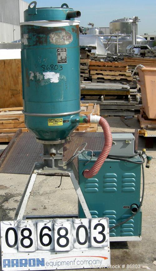 USED: Una Dyn Dry Spot desiccant dryer, model DS. Two cycles, singlebed, 65 minute cycle. 1/60/460 volt, 11.3 amp, 5.3 kva. Approximate30 process cfm. Unit includes a 100 pound modular hopper. Mounte...