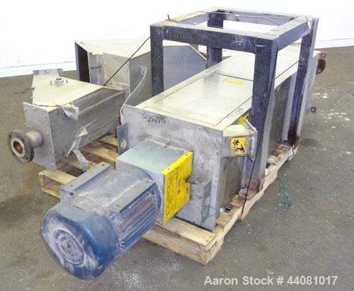 Used Carter Day Spin-Away Spin Dryer, Model D312, 304 Stainless Steel. Unit consists of 3 decks of 12" diameter main screens. Driven by a 5 HP, 3/60/230/460 Volt, 1150 RPM motor. Includes an Agglomer...