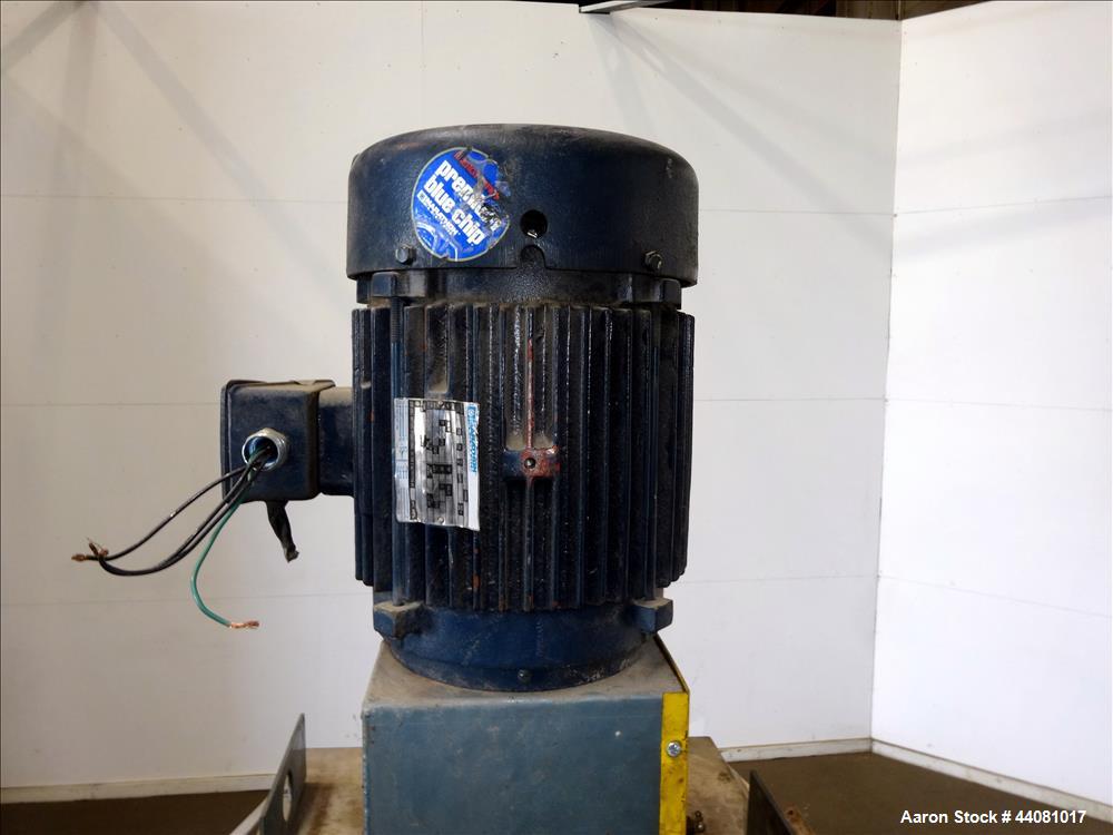 Used Carter Day Spin-Away Spin Dryer, Model D312, 304 Stainless Steel. Unit consists of 3 decks of 12" diameter main screens. Driven by a 5 HP, 3/60/230/460 Volt, 1150 RPM motor. Includes an Agglomer...