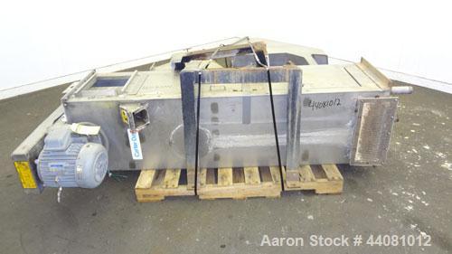 Used Carter Day Spin-Away Spin Dryer, Model DAS2, 304 Stainless Steel. Driven by a 5hp, 3/60/230/460 volt, 1750 rpm motor. Includes an Agglomerate unit, model AU200, and a carbon steel stand.