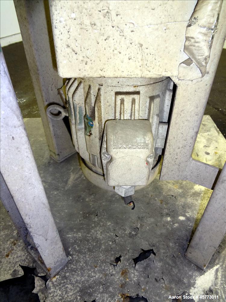 Used Gala Industries Spin Dryer, Model 8.2 BF, driven by an approximate 5 hp, 230-460 volt motor with rotor speed of 1750 rpm. Mounted on a Portable Carbon Steel Frame with Casters. Serial # 971083.