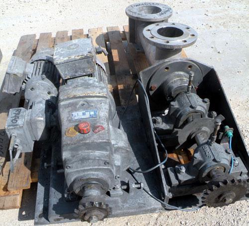 Used Werner & Pfleiderer ZSK120 Twin Screw Extruder Dosing Feeder, 304 Stainless Steel. Approximately 18'' long screw. 4-1/4'' inlet, 5'' outlet. Driven by a 1.35 kw, 3/50/500 volt, gear motor. Requi...