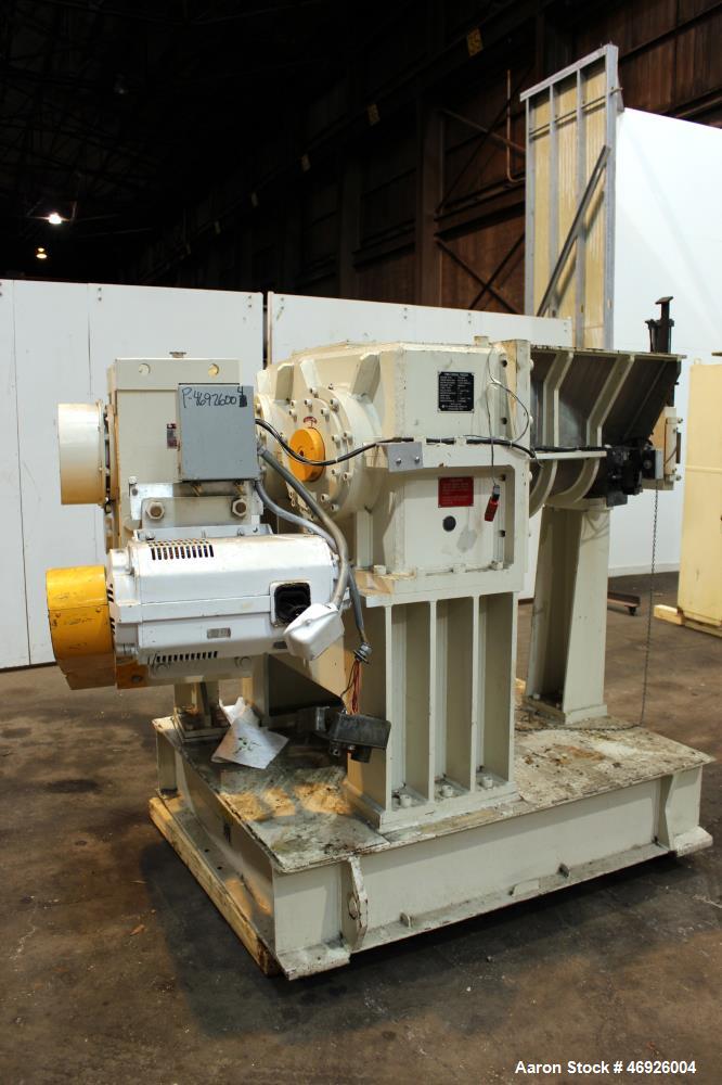 Used JSW Japan Steel Works Twin Screw Conical Feeder