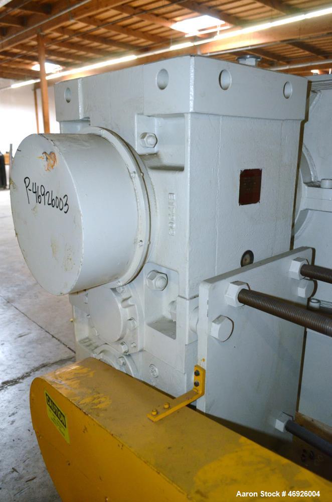 Used JSW Japan Steel Works Twin Screw Conical Feeder
