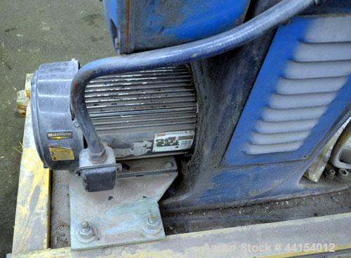 Used Berlyn 1-1/2” Single Screw Extruder. Approximate 30 to 1 L/D ratio. Electrically heated, air cooled 4 zone side vented barrel. Water cooled feed throat, no hopper, approximate 38-1/2” centerline...