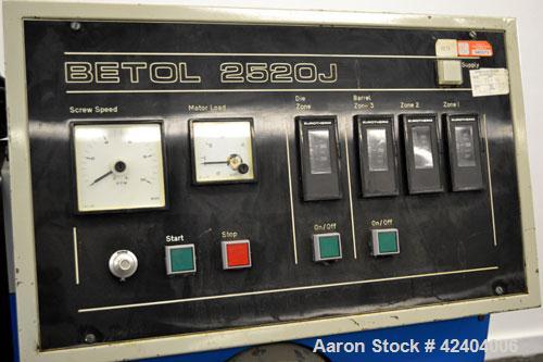 Used Betol Machinery 25mm (0.98’’) Single Screw Co-Extruder, Model 2520J, Serial# A5335. Approximate 24 to 1 L/D ratio. Electrically heated, air cooled 3 zone non-vented barrel, approximate 40" cente...