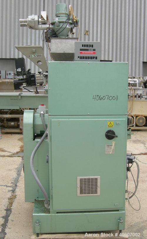 Used Davis Standard 1.25" Diameter Single Screw Extruder, Model DS12H. Approximate 24 to 1 L/D ratio, electrically heated, air cooled, non-vented 3 zone barrel. Water cooled feed with a Conair rate a...