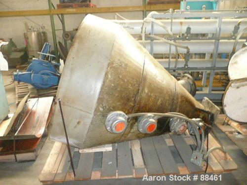 USED: Hartig 8" single screw extruder. Approximately 32:1 L/D ratio. Electrically heated, water cooled, non-vented barrel. Feed throat with hopper/crammer feeder with motor. Driven by a 700 hp DC mot...