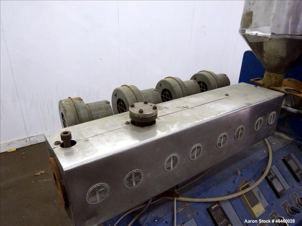 Used Killian 1.25" Single Screw Extruder. Approximate 24 to 1 L/D ratio, electrically heated air cooled 3 zone top vented barrel (plugged), water cooled feed throat with hopper, approximate 43" cente...