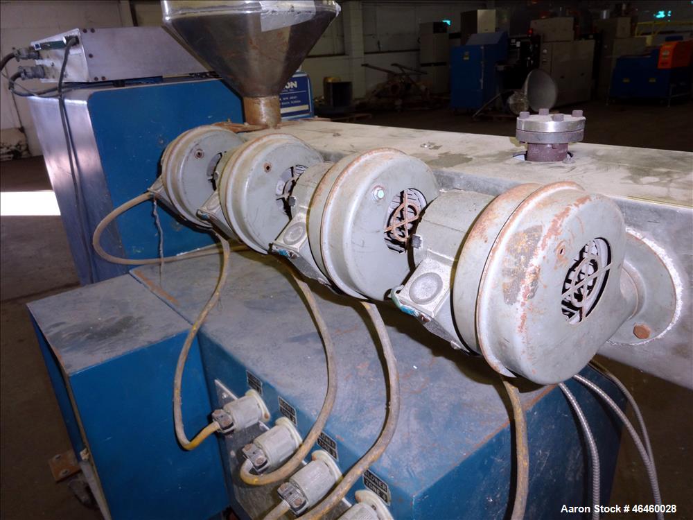 Used Killian 1.25" Single Screw Extruder. Approximate 24 to 1 L/D ratio, electrically heated air cooled 3 zone top vented barrel (plugged), water cooled feed throat with hopper, approximate 43" cente...