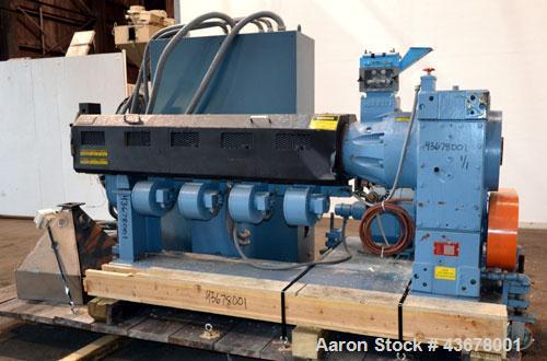 Used Merritt Davis 3-1/2” Single Screw, Model A/C MX R.H. Approximate 24 to 1 L/D ratio. Electrically heated, air cooled 5 zone non-vented barrel, approximate 42" centerline height. Water cooled feed...