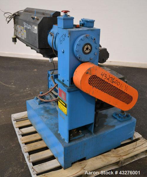 Used Merritt Davis 1-1/2” Single Screw, Model A/C MX. Approximate 24 to 1 L/D ratio. Electrically heated, air cooled 4 zone non-vented barrel, approximate 42" centerline height. Water cooled feed thr...
