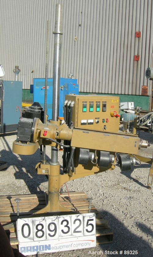 USED: Royal Machine 1.25" pedestal mounted single screw extruder, model 253. Approximate 24:1 L/D ratio, electrically heated...