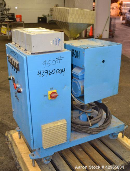 Used Theysohn 3/4’’ Single Screw Co-Extruder. Approximate 20 to 1 L/D ratio. Electrically heated, air cooled 3 zone non-vented barrel. Water cooled feed throat with hopper. Driven by a 2hp, 530 volt,...