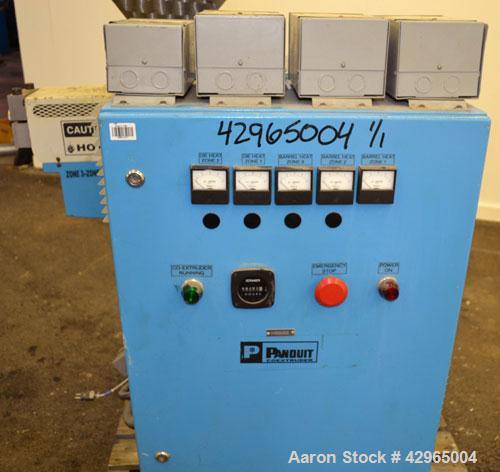Used Theysohn 3/4’’ Single Screw Co-Extruder. Approximate 20 to 1 L/D ratio. Electrically heated, air cooled 3 zone non-vented barrel. Water cooled feed throat with hopper. Driven by a 2hp, 530 volt,...