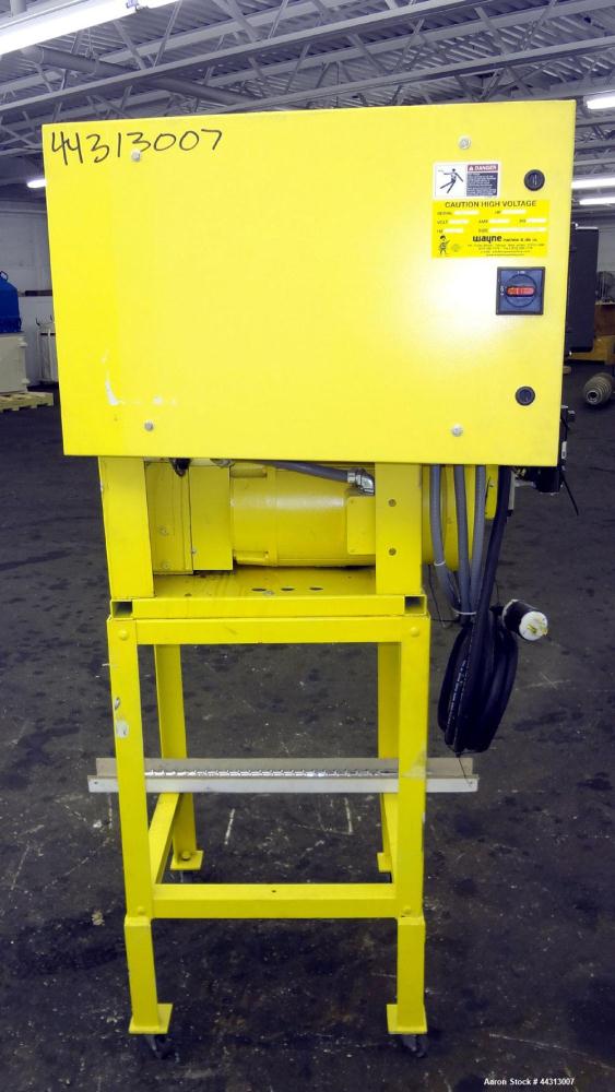 Used Wayne Machine & Die 1” Single Screw Extruder, Model Table Top. Approximately 20 to 1 L/D ratio. Electrically heated, air cooled 2 zone non-vented barrel. Water cooled feed throat, no hopper. Dri...