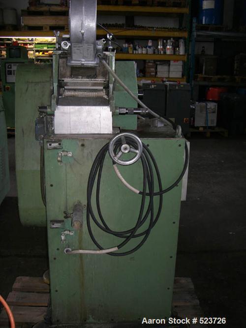 USED: Weber single screw extruder. Screw diameter 2.36" (60 mm), spaghetti head with 5 strings, Omron varispeed F7 control panel newi n 2004. Dimensions: 82.6" x 27.5" x 63" (2100 x 700 x 1600 mm). W...