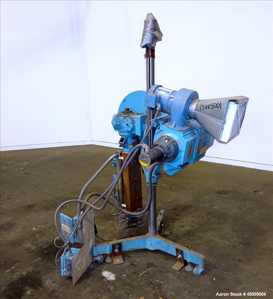 Used Welex 1-1/4" Single Screw Extruder, Model 1.250 20:1 N.V.R.H. 20:1 L/D. Electrically heated, air cooled. Driven by a 15hp DC motor.