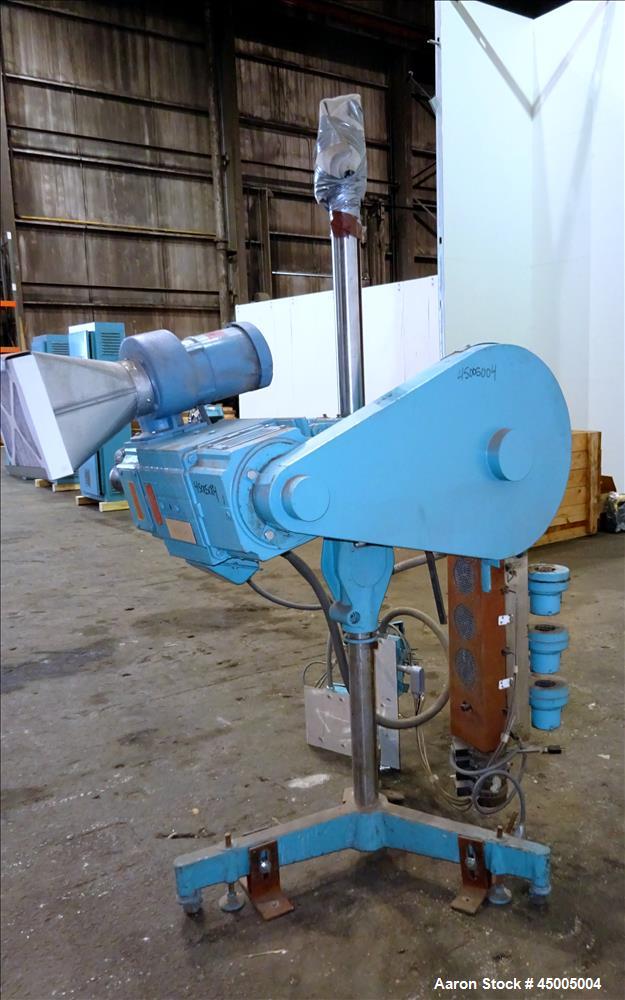 Used Welex 1-1/4" Single Screw Extruder, Model 1.250 20:1 N.V.R.H. 20:1 L/D. Electrically heated, air cooled. Driven by a 15hp DC motor.