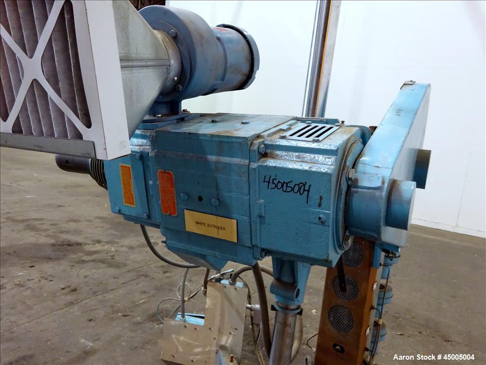 Used Welex 1-1/4" Single Screw Extruder, Model 1.250 20:1 N.V.R.H. 20:1 L/D. Electrically heated, air cooled. Driven by a 15hp DC motor.