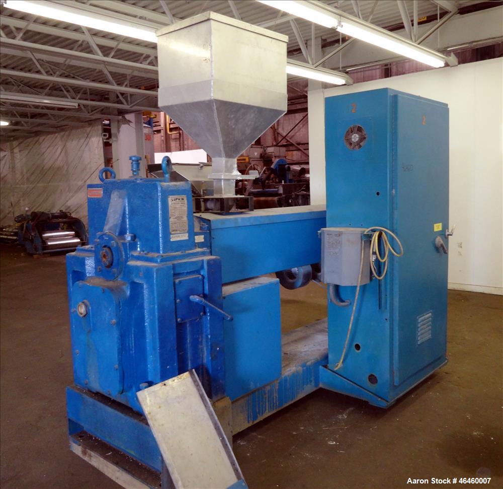 Used Welex 2.5" Single Screw Extruder, Model 250 30:1 VRH. 30 To 1 L/D ratio, electrically heated, air cooled 4 zone non-vented barrel, feed throat with hoppper with Maguire concentrate feeder model ...