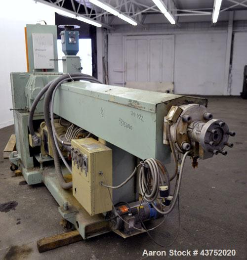 Used Welex 2-1/2" Single Screw Extruder. Approximate 30 to 1 L/D ratio. Non-vented 4 zone barrel, electrically heated, water cooled with closed loop system. Water cooled feed throat with hopper. Appr...