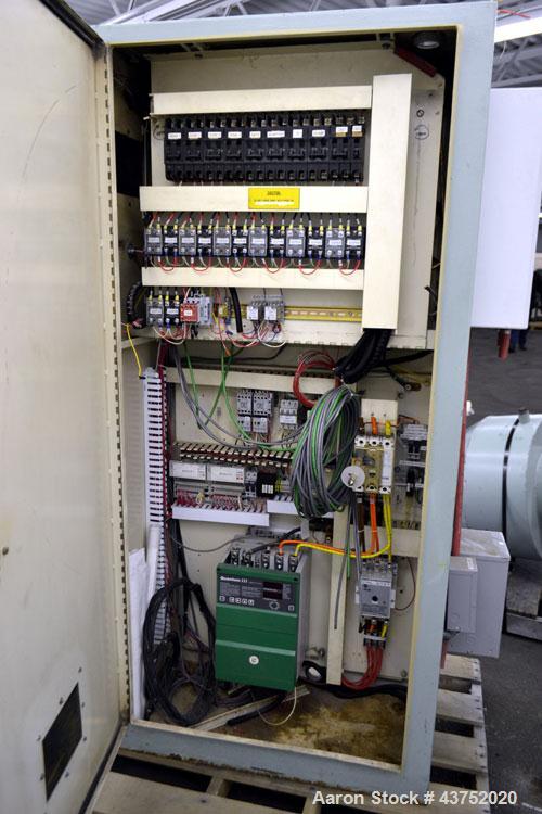 Used Welex 2-1/2" Single Screw Extruder. Approximate 30 to 1 L/D ratio. Non-vented 4 zone barrel, electrically heated, water cooled with closed loop system. Water cooled feed throat with hopper. Appr...