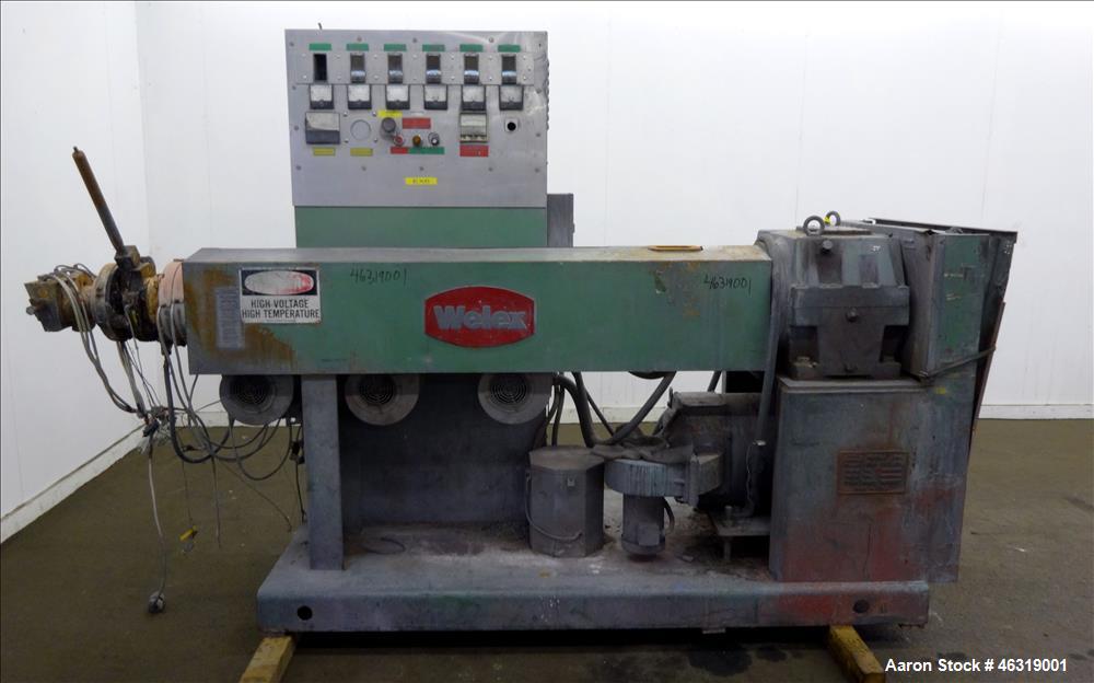 Used Welex 2-1/2" Single Screw Extruder, Model 2.5A.C. Approximately 24 to 1 L/D ratio. Electrically heated, air cooled 3 zone non-vented barrel. Water cooled feed throat, no hopper. Approximately 41...