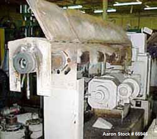 Used Welex Single Screw Extruder, Model 250 30:1 RH NV. 2.5" Screw diameter, 30:1 L/D ratio.54" centerline height.Cored screw includes rotary union.Water cooled feed section 4.5" x 3.5". Driven by a ...