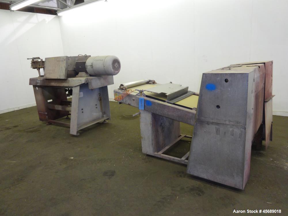 Used APV Baker Perkins 30mm Twin Screw Compounder Extruder, Model MP30. Approximate 15 to 1 L/D ratio. Co-rotating screw design. Clamshell design, 3 zone electrically heated, liquid cooled barrel. Wa...