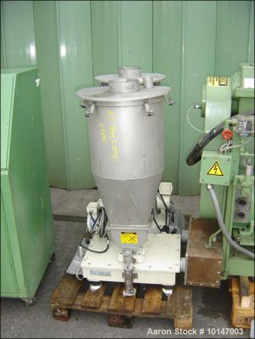 Used Berstorff double screw extruder, model ZE-40 A x 38D, serial No. 90-2-EO. 5486/84, new 1985, screw diameter 40mm (1.6"), L/D 38, vented, number of heating zones: 8, electric heating, water cooli...