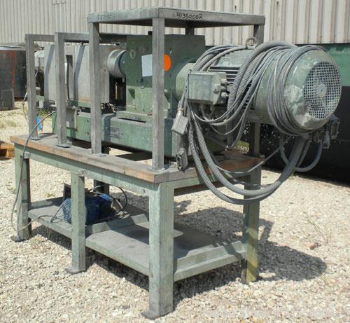 Used Berstorff 25mm Twin Screw Extruder, type ZE25, co-rotating intermeshing side by side screw design. Approximate 38 to 1 L/D ratio. 7 barrel sections, 1 feed section, (1) 2 hole strand die. Electr...